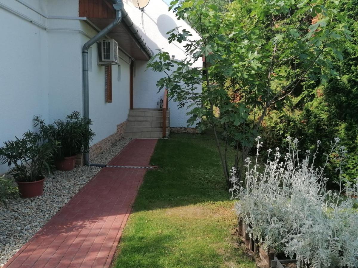 Tamas Batya Kunyhoja Διαμέρισμα Balatonmáriafürdő Εξωτερικό φωτογραφία